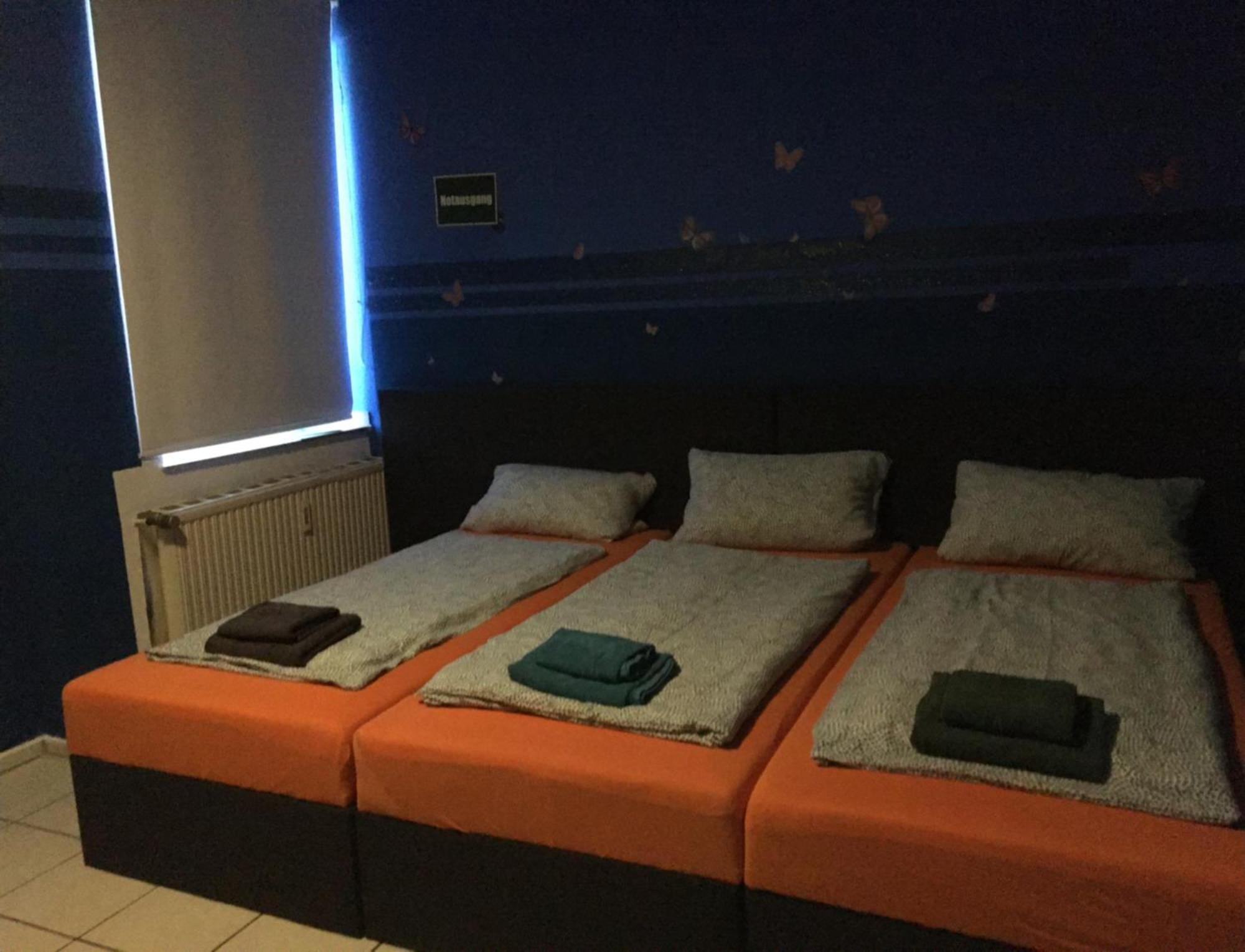 Dormitorium Kaarst Wohnraum Auf Zeit Hostel Eksteriør bilde